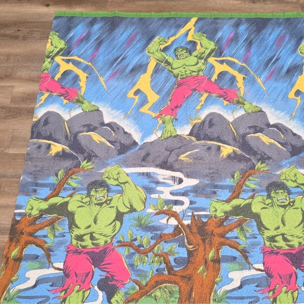 Marvel Hulk All-Over Print Kids Throw Blanket 86x64 Multicolor Green Trim